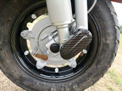 Coperchio Molleggio Forcella - Coprimozzo Vespa Carbonio Nero Lucido